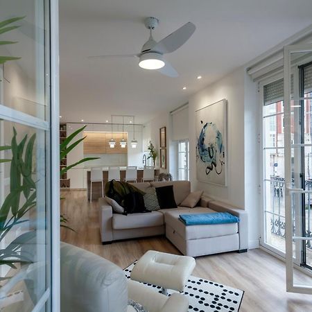 Cinco Balcones A La Catedral By Unique Rooms Burgo المظهر الخارجي الصورة