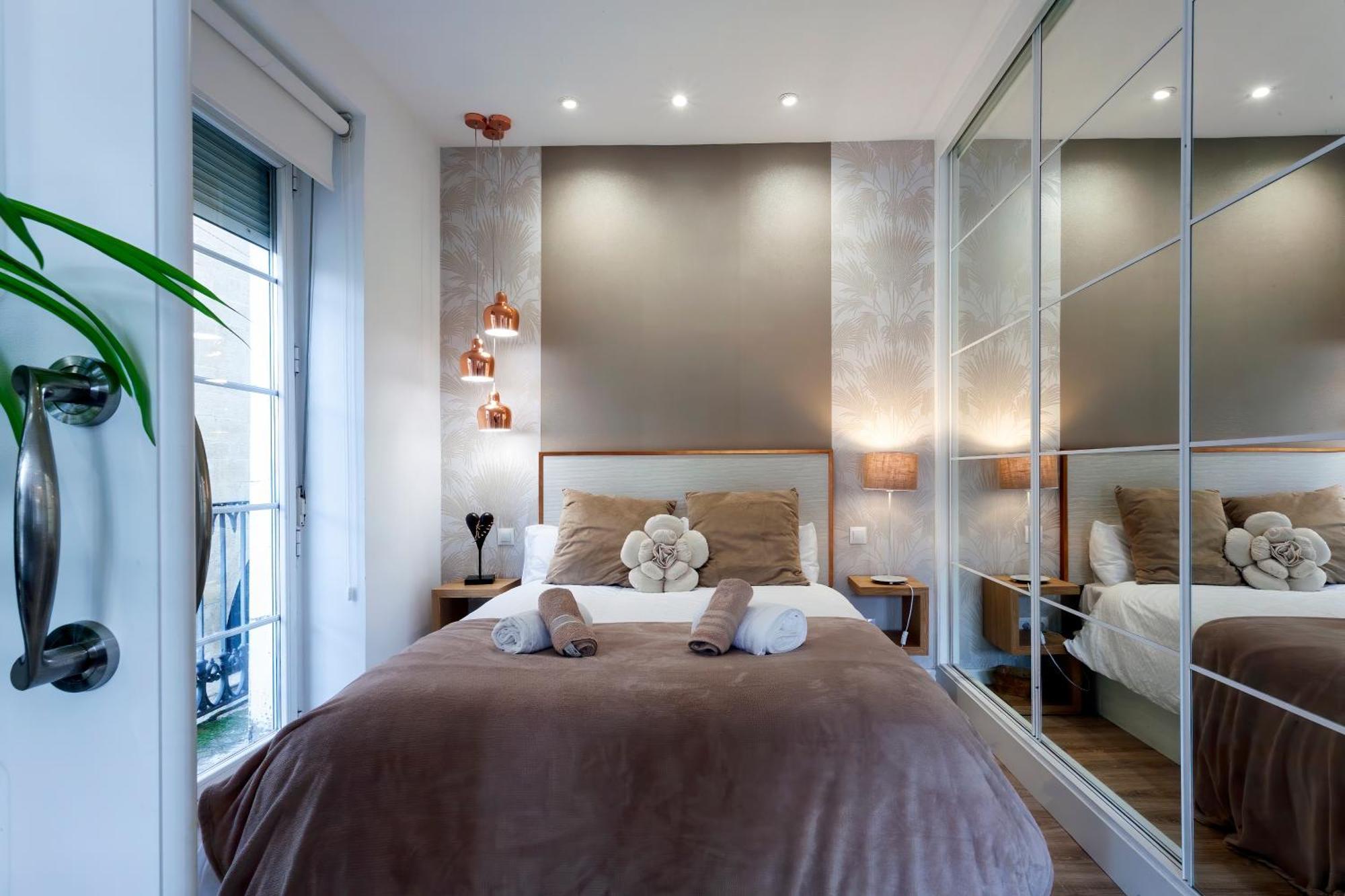Cinco Balcones A La Catedral By Unique Rooms Burgo المظهر الخارجي الصورة